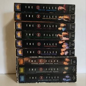 X-Files VHS Tapes Lot (9)